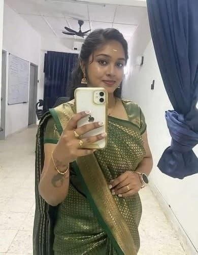 Darbhanga Escorts near Sector 15A Market